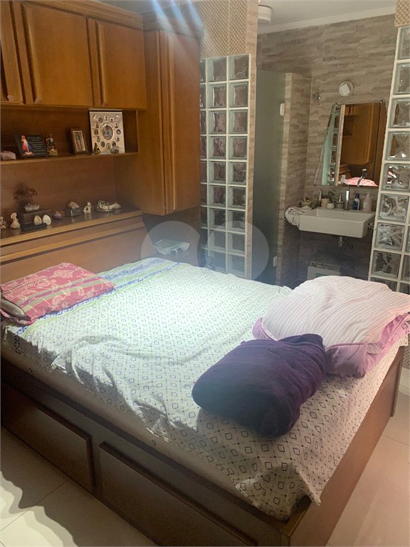 Casa de Vila à venda com 4 quartos, sendo 1 suíte, em Água Fria, São Paulo, SP