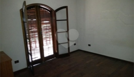 Sobrado à venda com 3 quartos, sendo 1 suíte,  em Serra da Cantareira, Mairiporã, SP