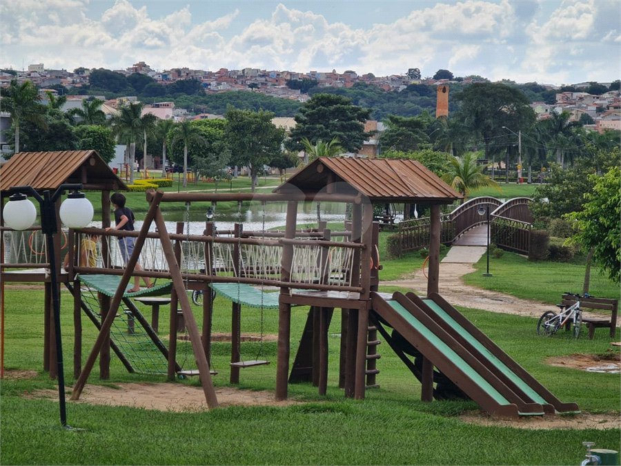 Casa à venda com 3 quartos, sendo 1 suíte,  no condomínio Ibiti Royal Park, Sorocaba - SP