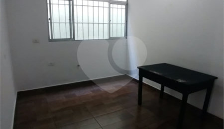 Casa à venda com 3 quartos em Jardim Santa Helena, Itaquaquecetuba, SP