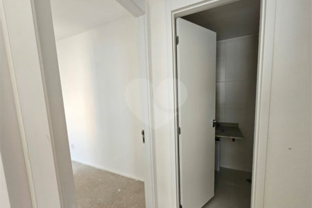 Apartamento à venda com 3 quartos, sendo 1 suíte, em Alto da Boa Vista, São Paulo, SP