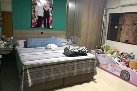 Casa Térrea à venda com 3 quartos, sendo 2 suítes, em Vila Gustavo, São Paulo, SP
