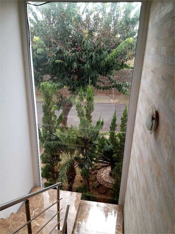 Sobrado no Condomínio Jardim Botânico