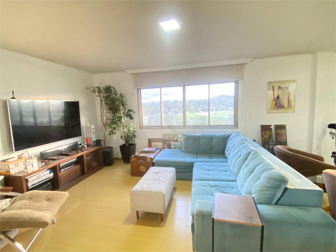 Apartamento para alugar com 4 quartos, sendo 1 suíte, em Jardim Europa, São Paulo, SP