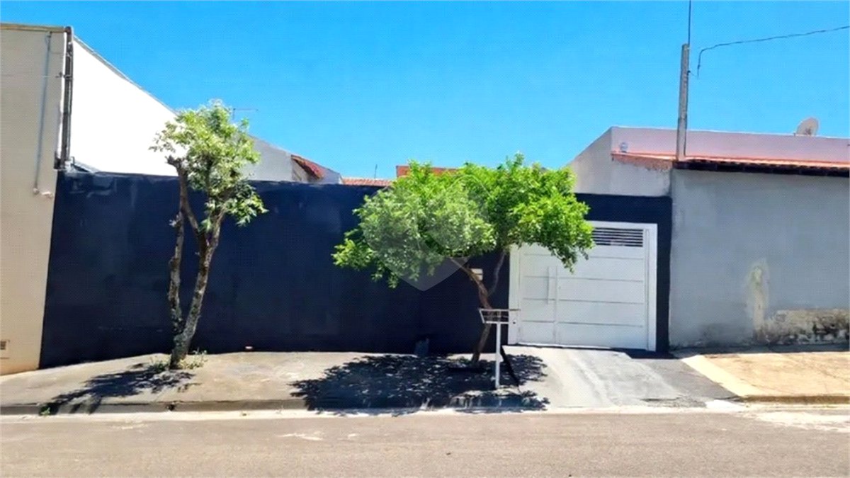 Casa à venda com 3 quartos em Residencial Azulville II, Matão, SP