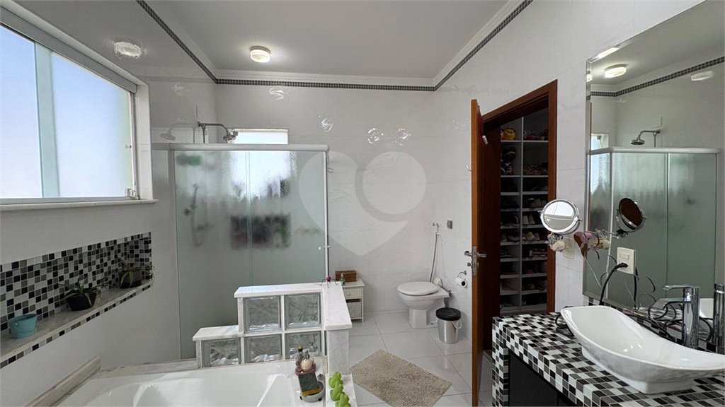 Casa à venda com 3 suítes no condomínio Residencial Villa dos Inglezes, Sorocaba - SP