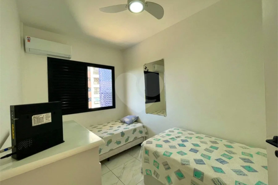 Apartamento à venda com 2 quartos, sendo 1 suíte,  em Riviera de São Lourenço, Bertioga, SP