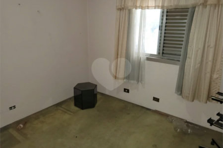 Sobrado à venda com 4 quartos em Santana, São Paulo, SP