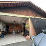 Casa à venda com 4 quartos, sendo 1 suíte,  em Jardim Ponte Grande, Mogi das Cruzes, SP