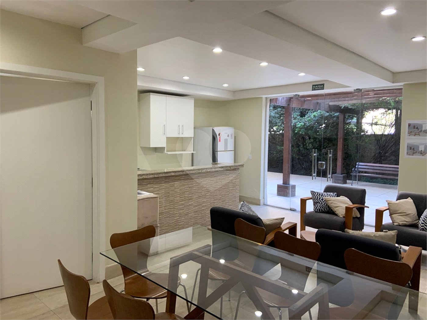 Apartamento à venda com 4 quartos, sendo 3 suítes,  em Pinheiros, São Paulo, SP