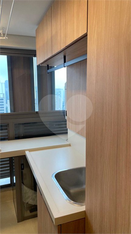 Apartamento à venda ou para alugar com 2 suítes em Pinheiros, São Paulo, SP