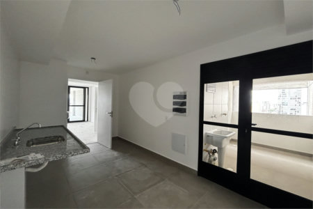 Apartamento à venda com 3 suítes em Vila Romana, São Paulo, SP