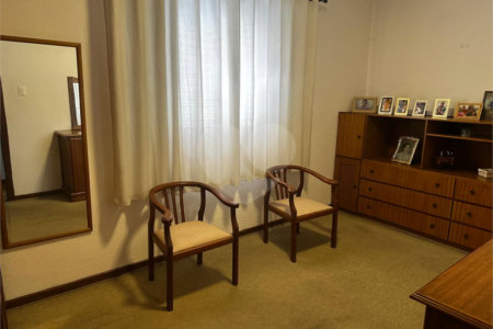 Casa à venda com 3 quartos, sendo 1 suíte, em Parque do Colégio, Jundiaí, SP
