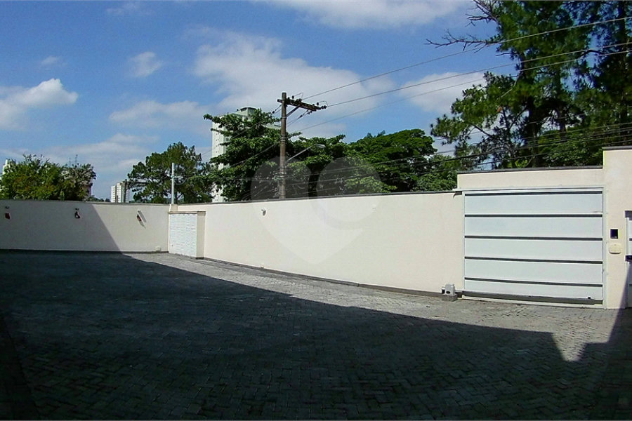 Casa para alugar com 4 suítes no condomínio Milenium, São Paulo - SP