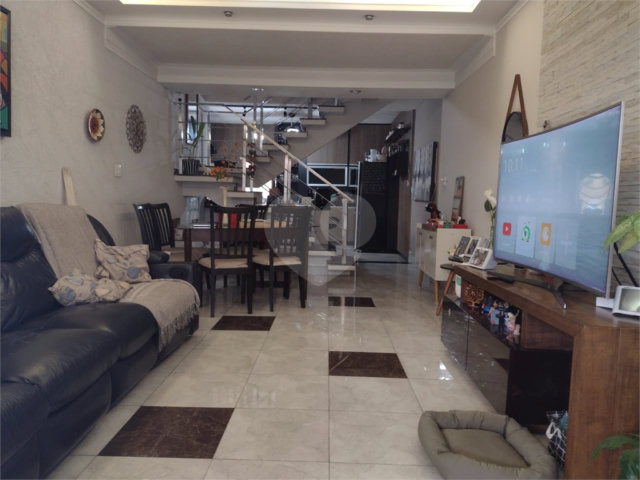 Casa à venda com 4 quartos, sendo 2 suítes, em Vila Gustavo, São Paulo, SP