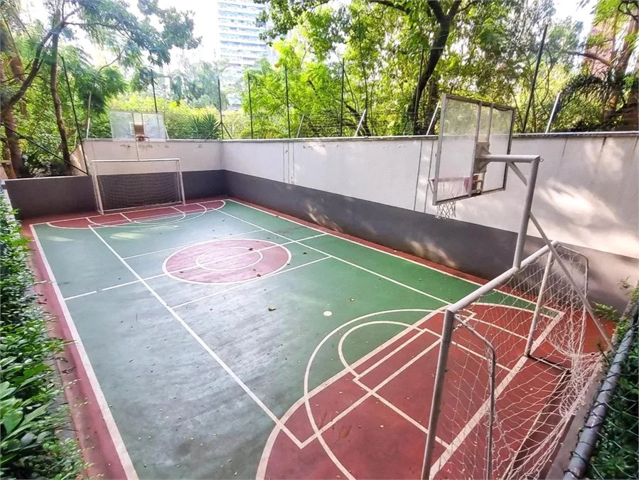 Apartamento à venda com 3 quartos, sendo 1 suíte, em Vila Andrade, São Paulo, SP