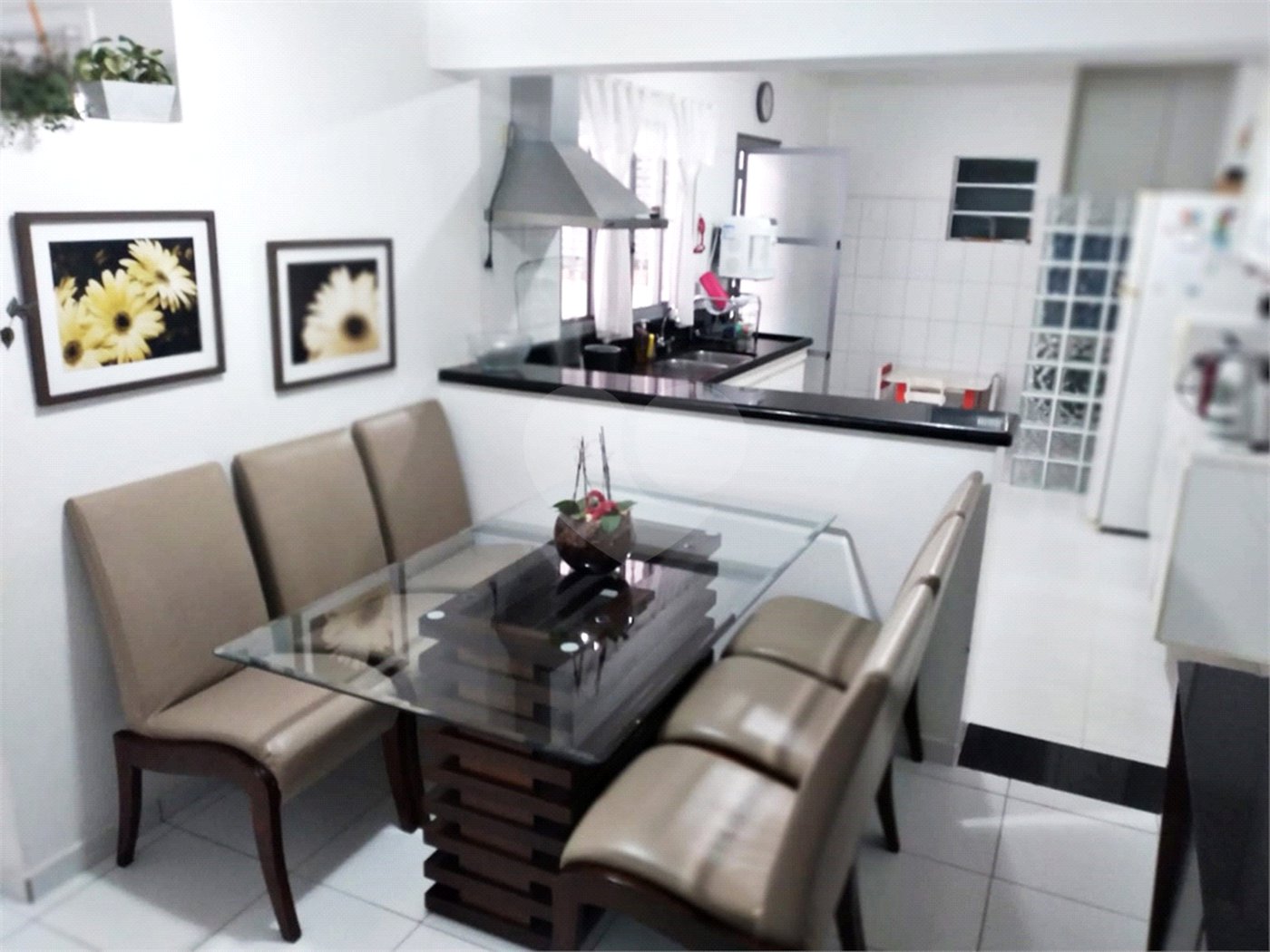 Casa à venda com 4 quartos, sendo 1 suíte, em Santana, São Paulo, SP