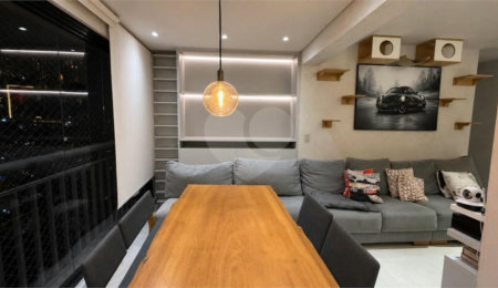 Apartamento à venda com 2 quartos, sendo 1 suíte,  em Vila Dom Pedro I, São Paulo, SP