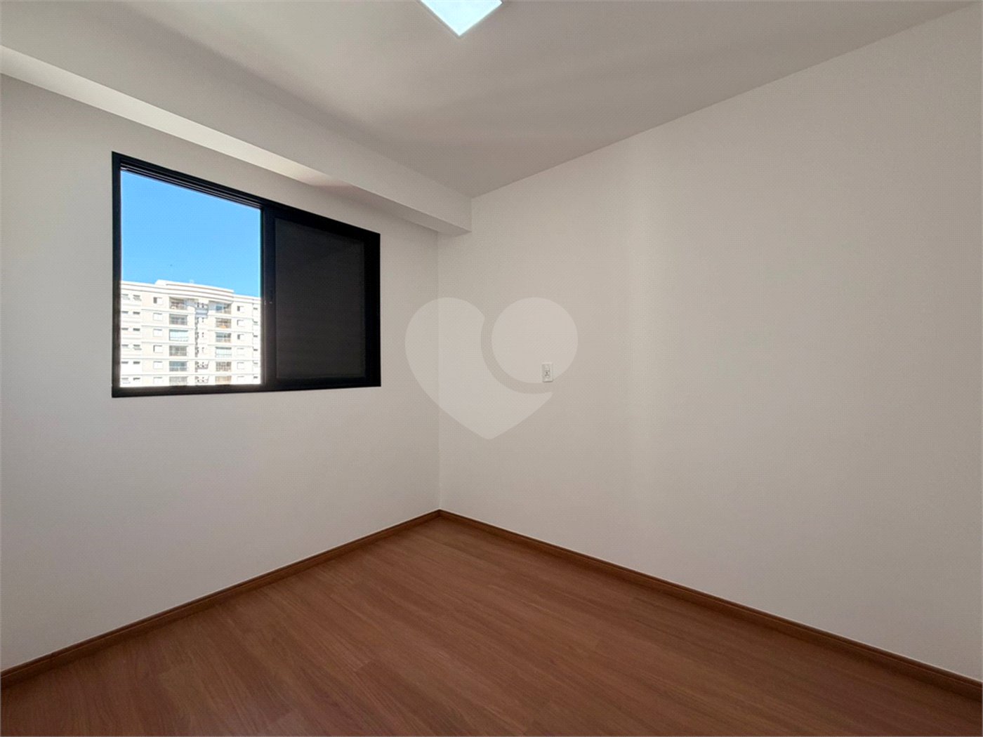 Apartamento à venda ou para alugar com 2 quartos, sendo 1 suíte, em Parque Campolim, Sorocaba, SP