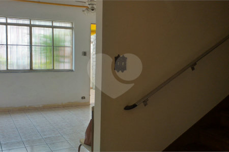 Sobrado à venda com 2 quartos em Santana, São Paulo, SP