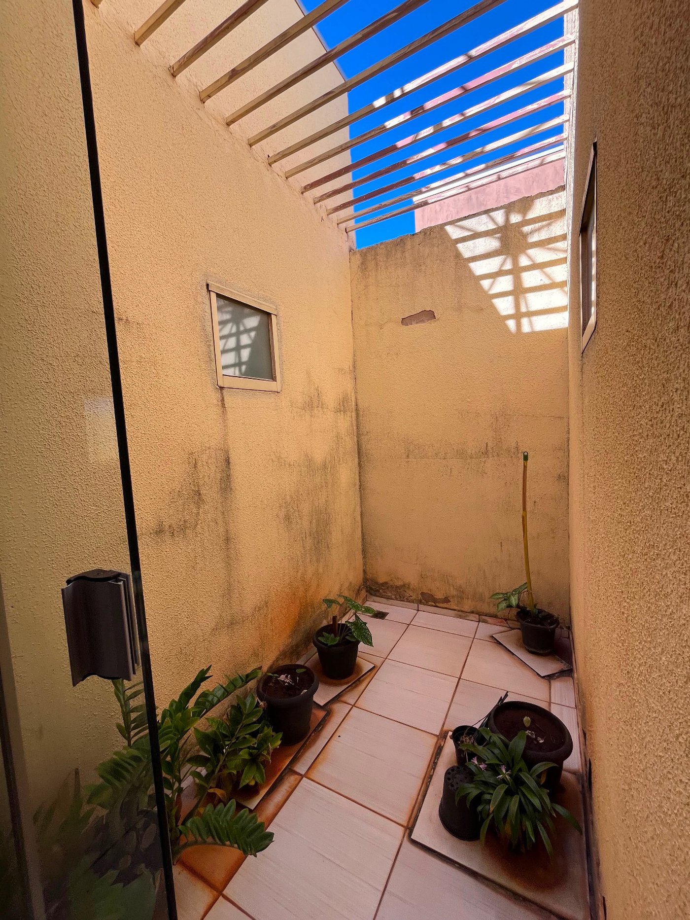 Casa à venda com 2 quartos, sendo 1 suíte,  em Bosque das Araras, Três Lagoas, MS