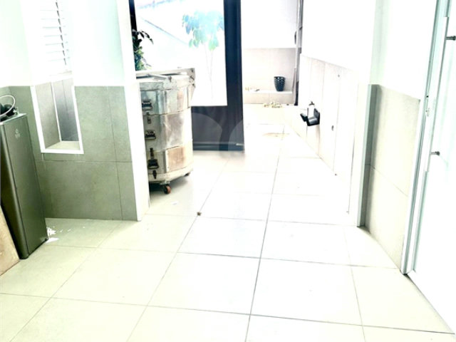 Sobrado à venda com 4 quartos, sendo 1 suíte,  em Vila Guilherme, São Paulo, SP