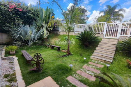 Casa à venda com 6 suítes no condomínio Portal Ouro Verde, Atibaia - SP