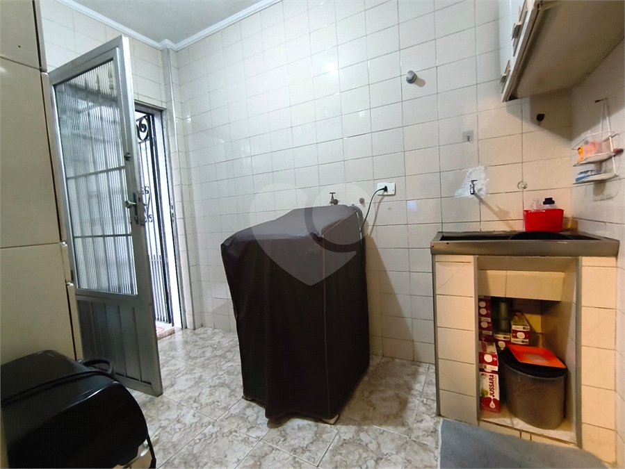 Sobrado à venda com 3 quartos no Brasilândia, São Paulo, SP