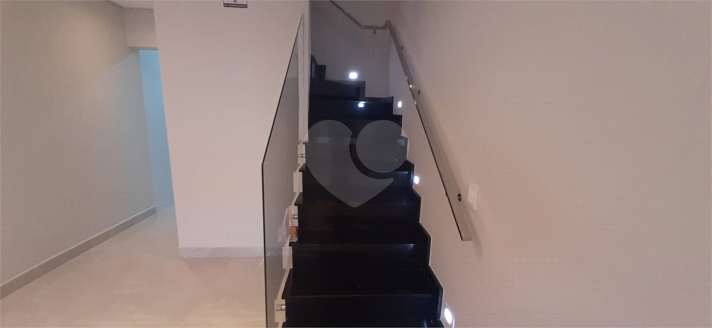 Sobrado à venda com 3 quartos, sendo 1 suíte, em Vila Guilherme, São Paulo, SP