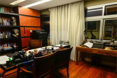 Apartamento à venda com 5 quartos, sendo 2 suítes, em Tijuca, Rio de Janeiro, RJ