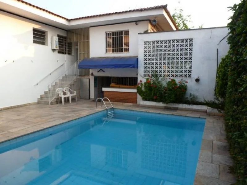 Casa Térrea à venda com 3 quartos, sendo 1 suíte,  em Caxingui, São Paulo, SP