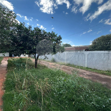 Casa à venda com 2 quartos em Jardim das Rosas, Ponta Porã, MS
