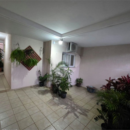 Sobrado 5 quartos.