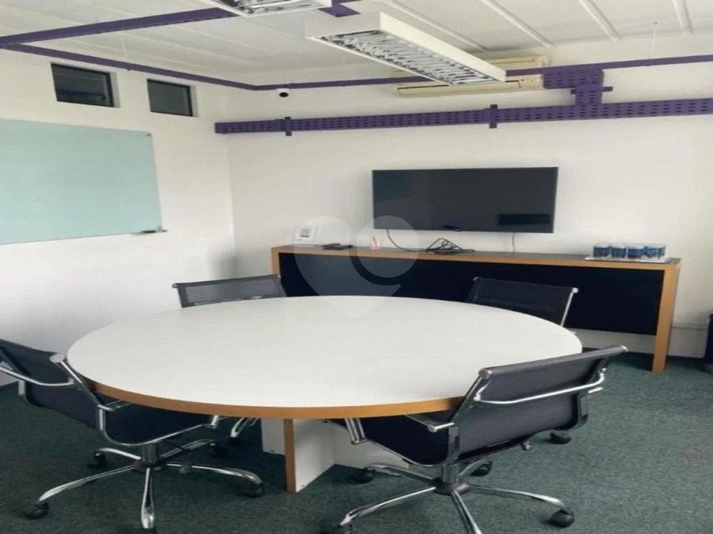 Sala comercial na Berrini, venha conhecer.