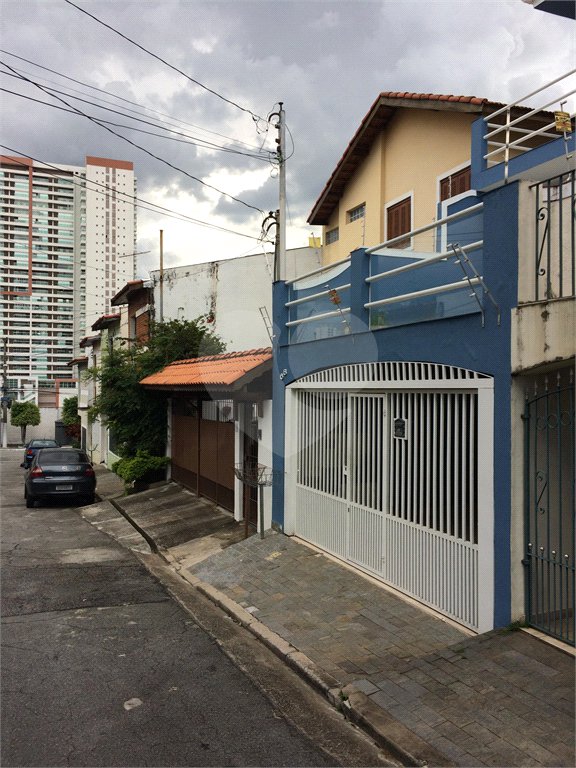 Sobrado à venda com 2 suítes em Jardim Aeroporto, São Paulo, SP