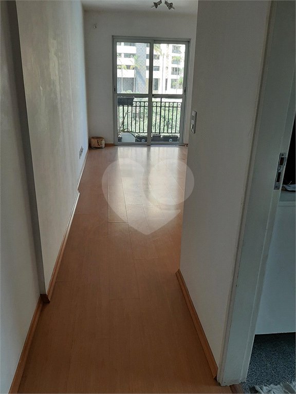 Apartamento à venda ou para alugar com 3 quartos, sendo 1 suíte,  em Vila Suzana, São Paulo, SP