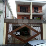Sobrado à venda com 4 quartos, sendo 2 suítes, em Bosque da Saúde, São Paulo, SP