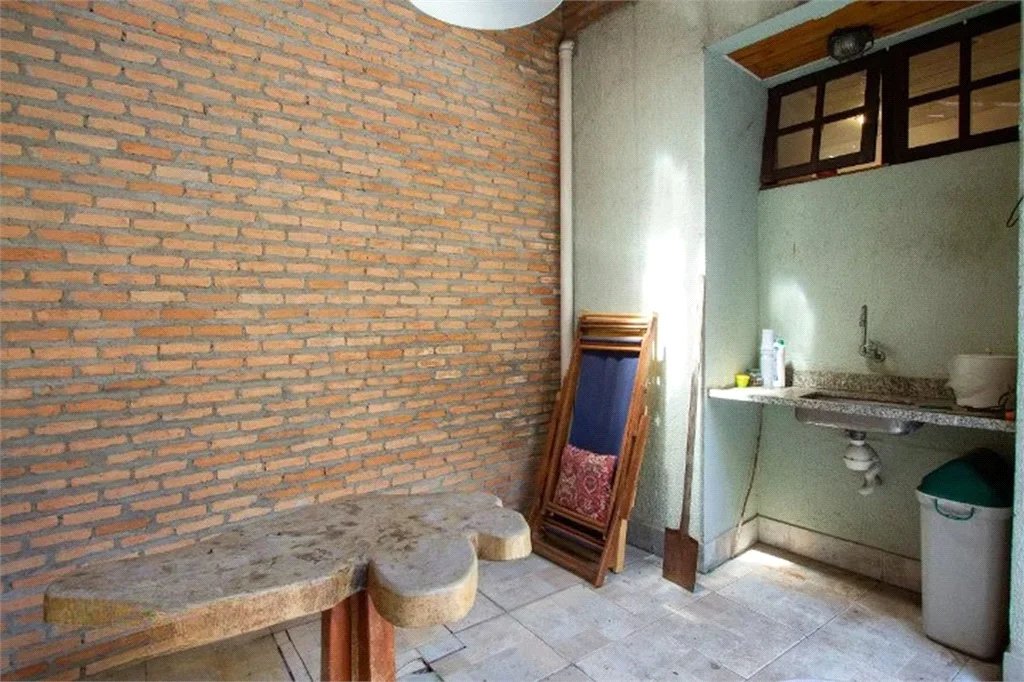 Casa Térrea à venda com 1 suíte em Vila Romana, São Paulo, SP