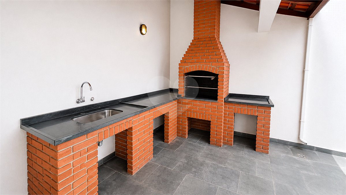 Sobrado à venda com 4 quartos, sendo 2 suítes, em Vila Pires, Santo André, SP