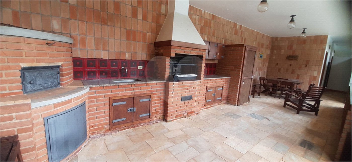 Casa à venda com 6 quartos, sendo 5 suítes, em Roseira, Mairiporã, SP