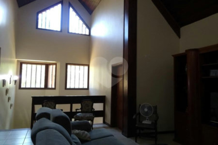 Casa à venda com 6 suítes no condomínio Lago Azul Residencial e Golfe, Araçoiaba da Serra - SP