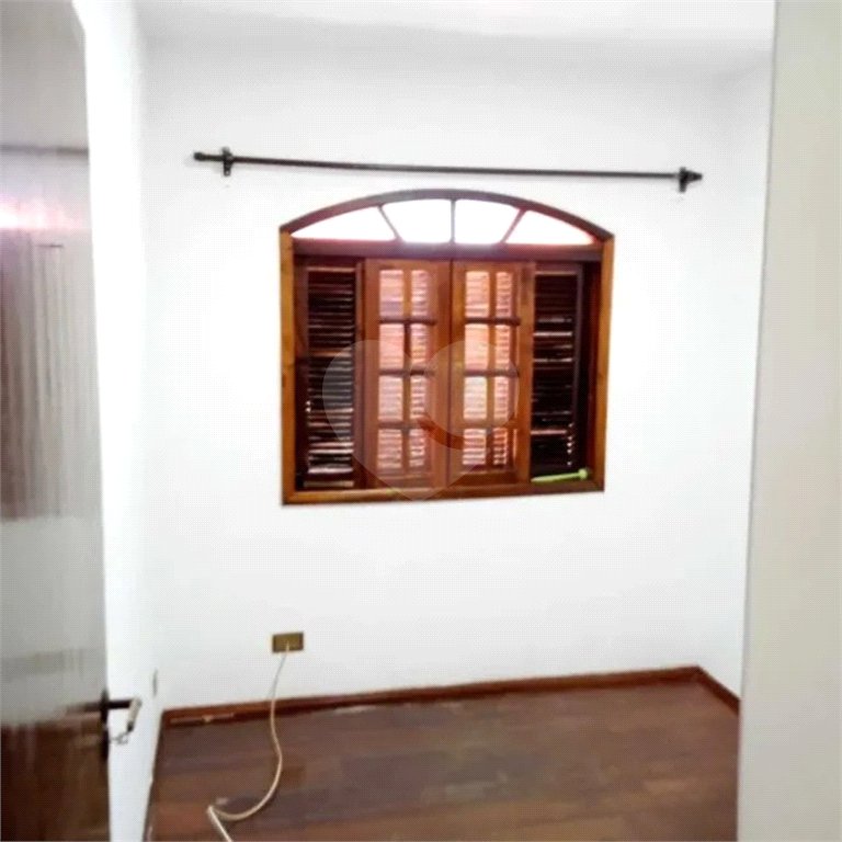 Sobrado à venda com 3 quartos, sendo 1 suíte, em Jardim Pinheiros, São Paulo, SP