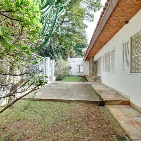 Casa de Vila à venda ou para alugar com 3 suítes em Alto da Boa Vista, São Paulo, SP