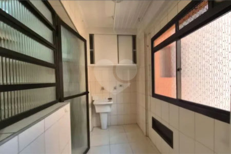 Apartamento à venda com 3 quartos, sendo 1 suíte, em Jardim das Vertentes, São Paulo, SP