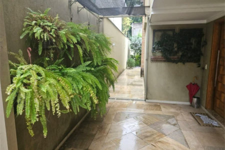 Sobrado à venda com 4 quartos, sendo 2 suítes, em Brooklin Paulista, São Paulo, SP