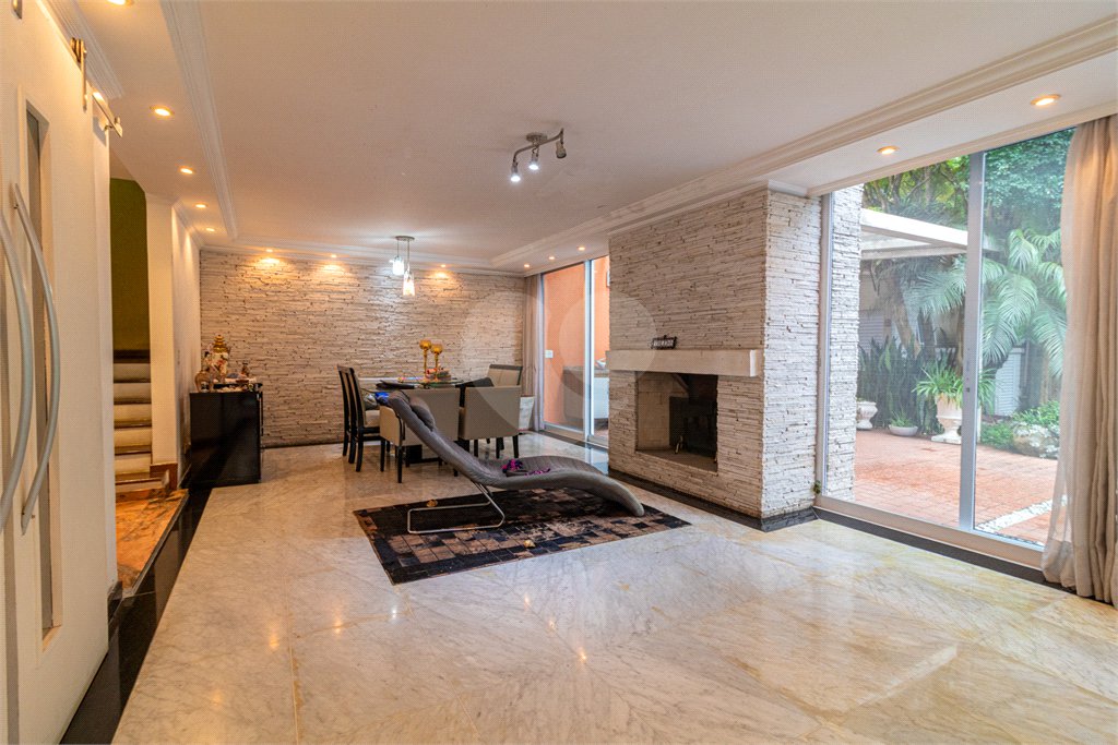 Casa de Vila à venda com 4 suítes em Alto da Boa Vista, São Paulo, SP