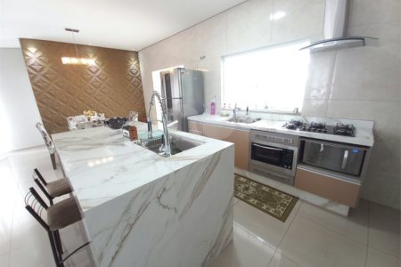 Casa à venda com 3 quartos, sendo 1 suíte,  no condomínio Villagio Milano, Sorocaba - SP