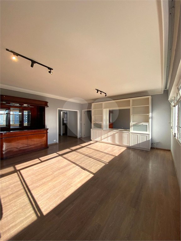 Apartamento à venda com 3 quartos em Vila Mariana, São Paulo, SP