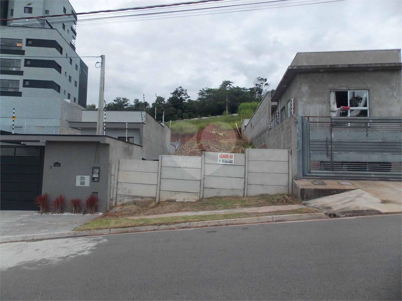 Terreno à venda em Residencial Jardins da Catalunha, Atibaia, SP
