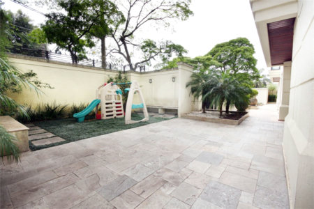 Apartamento à venda com 3 quartos, sendo 1 suíte, em Alto da Boa Vista, São Paulo, SP
